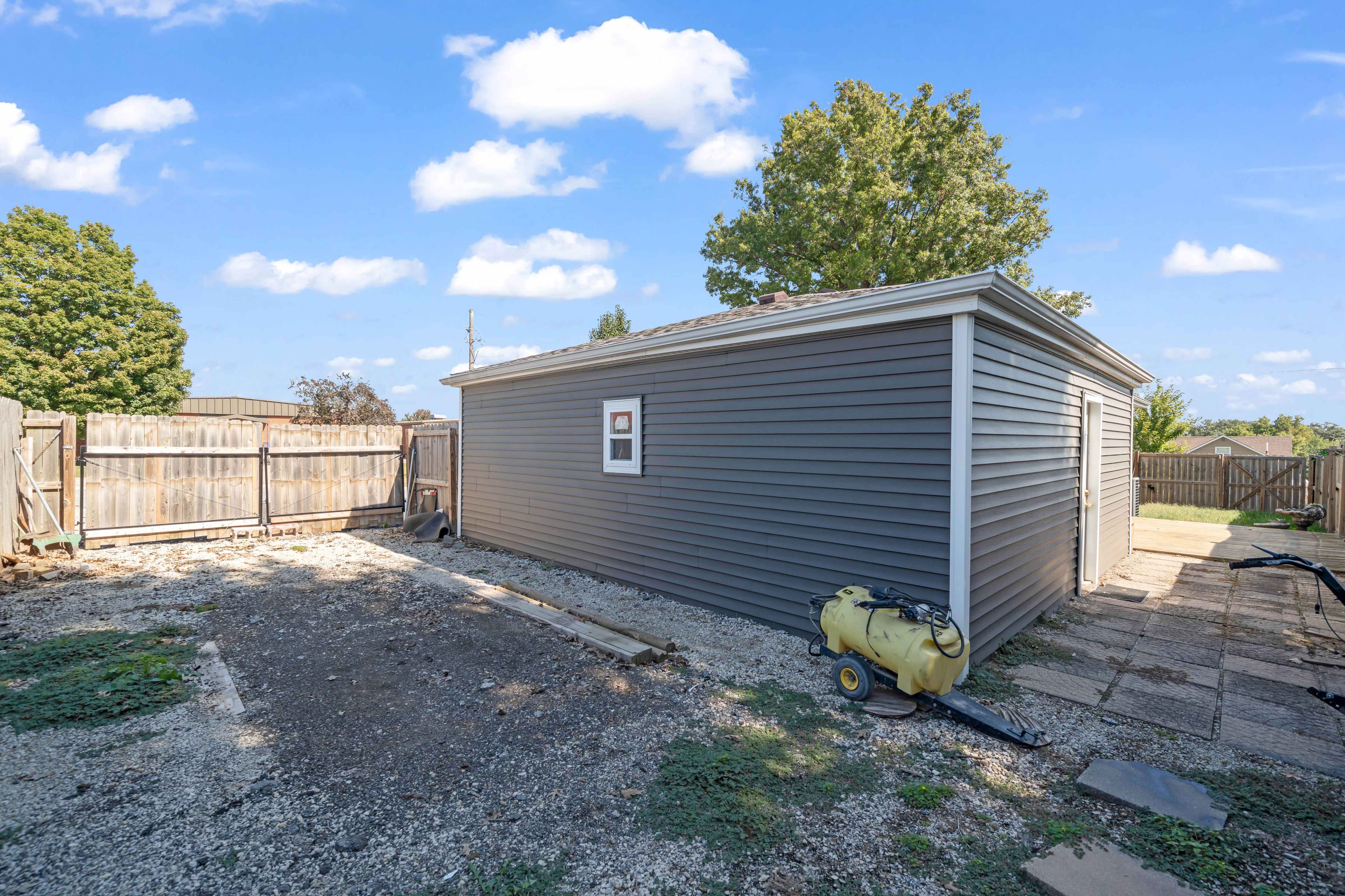 Listing Photo: 320 Burlington Ave, Martensdale, IA 50160 (34 of 34)